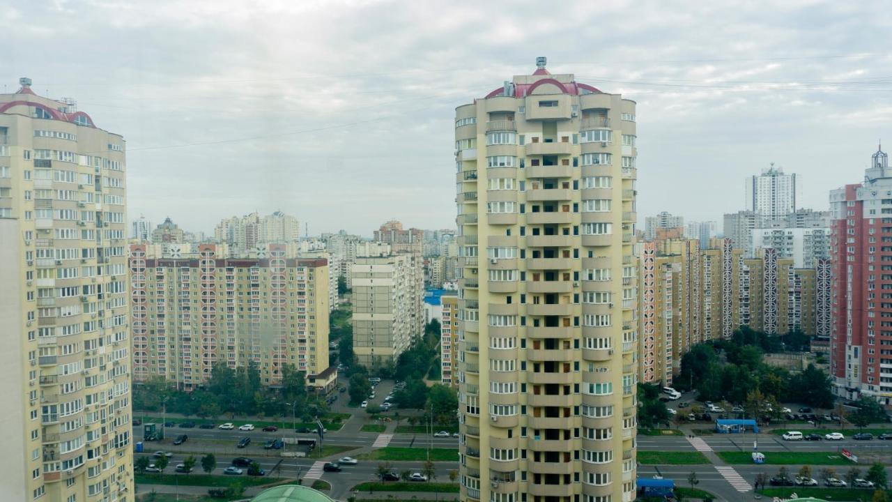 Big Studio Apartment Near River Mall Kyiv Exterior foto